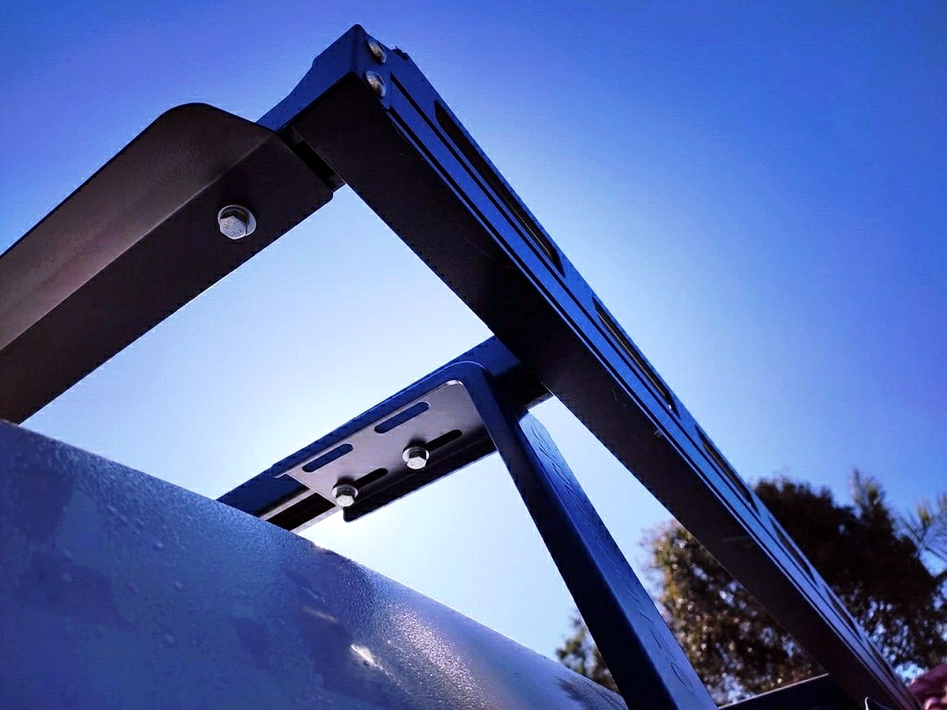 Ozroofracks | Nissan Caravan Roof Racks