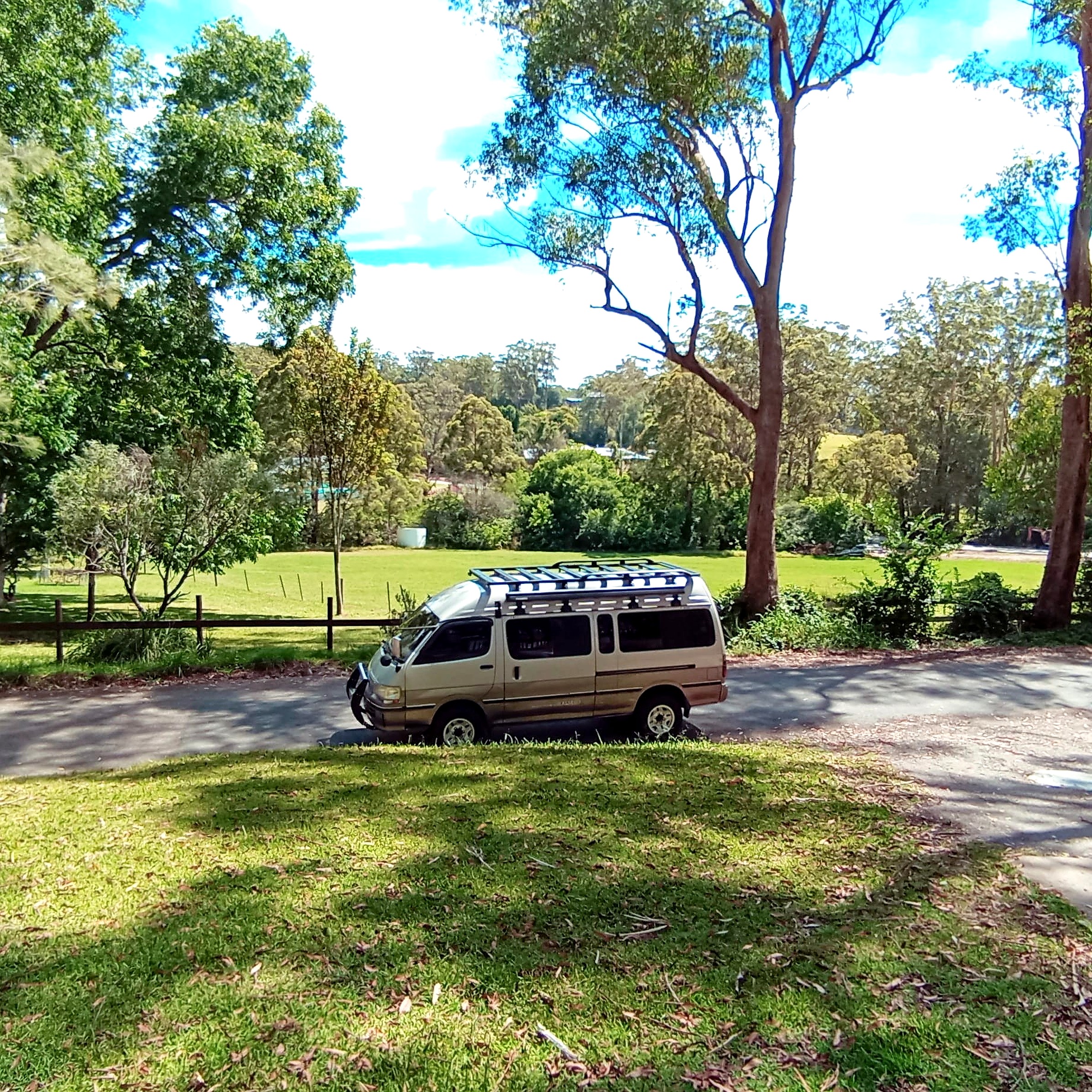 Ozroofracks | Nissan Caravan Roof Racks