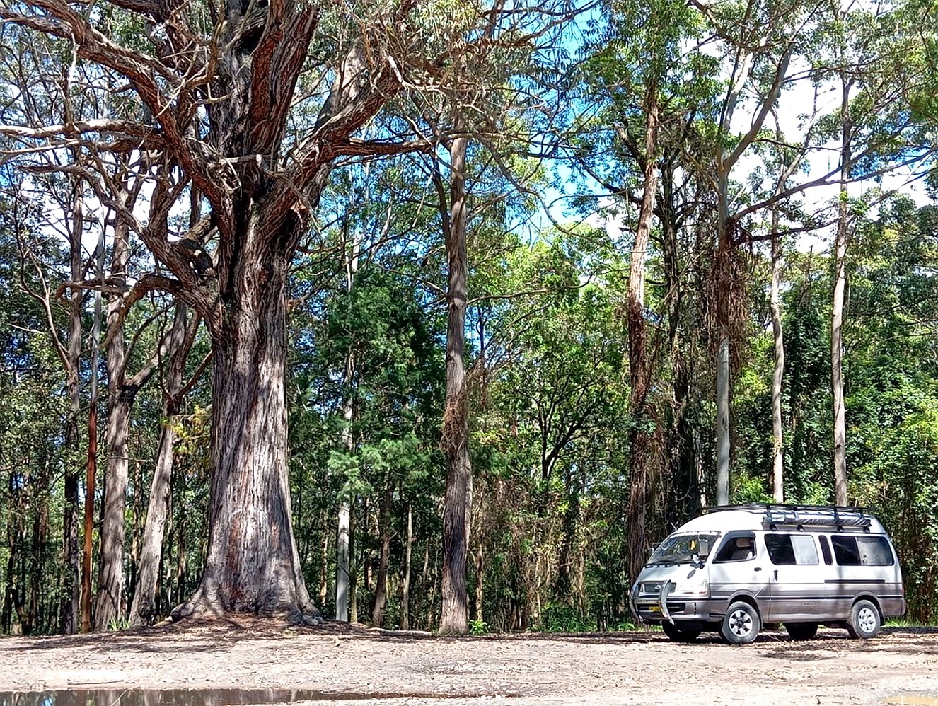 Ozroofracks | Nissan Caravan Roof Racks