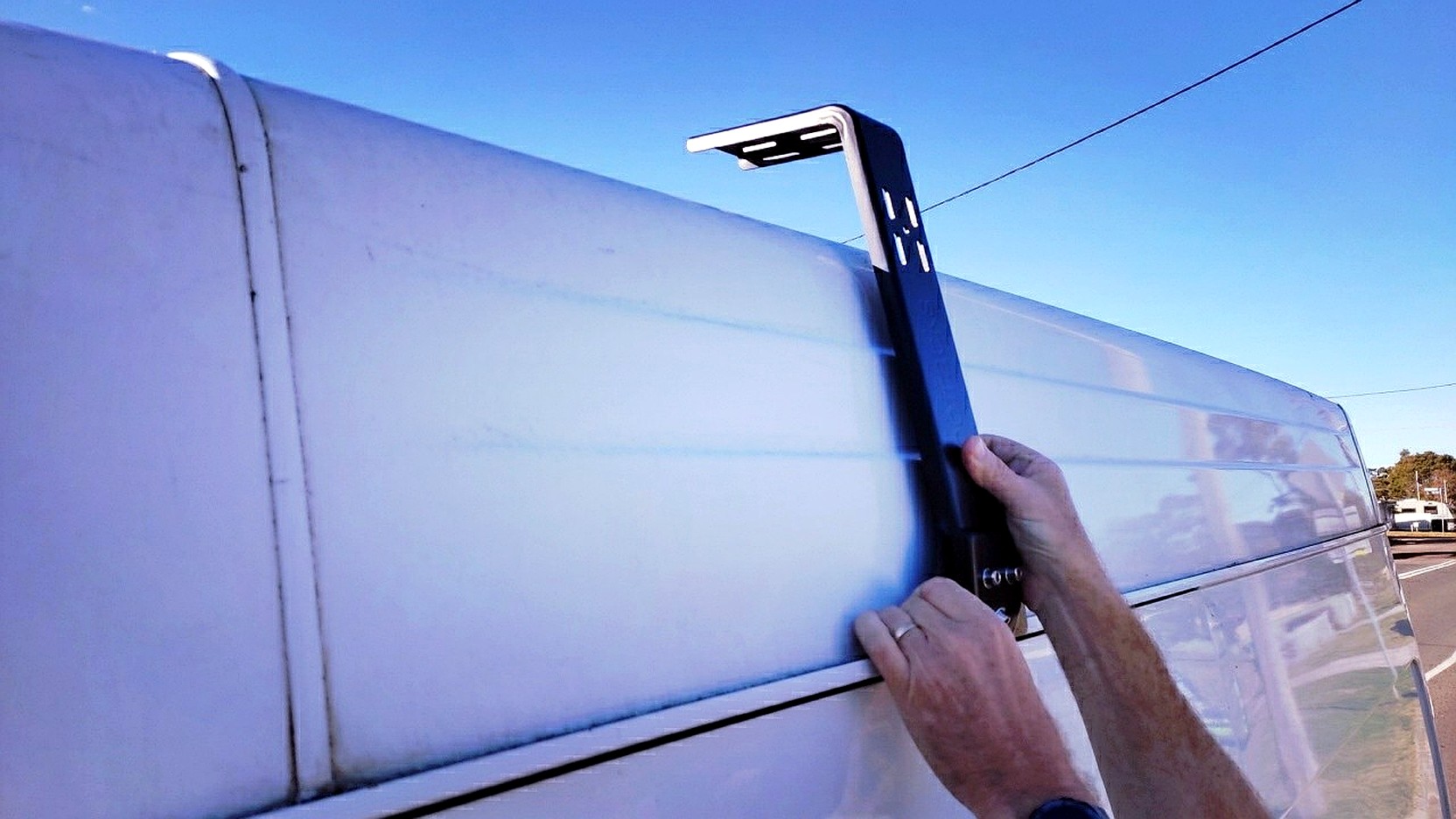 Ozroofracks | Nissan Caravan Roof Racks
